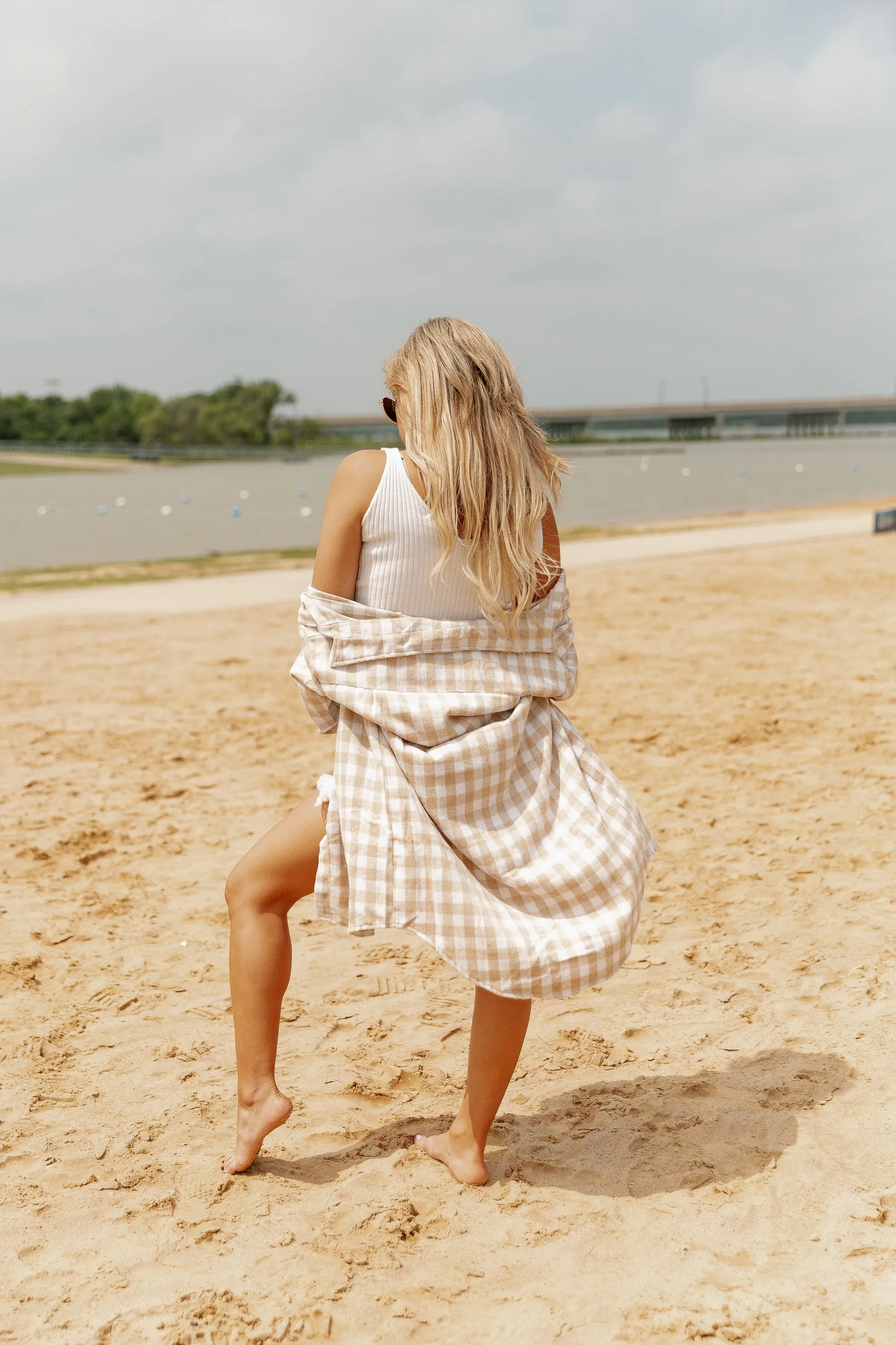 CHECKING IN BUTTON DOWN TOP