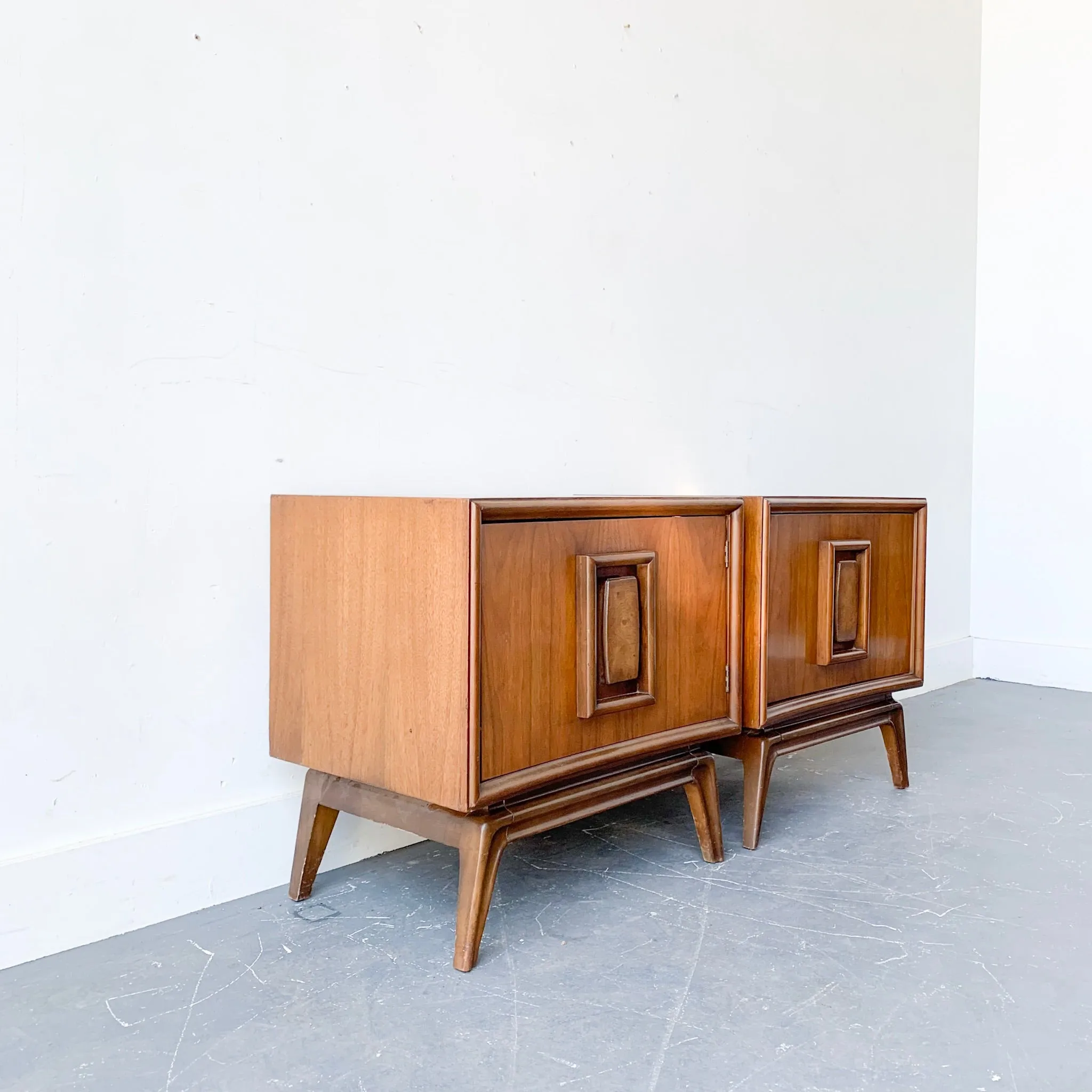 Pair of Mid Century Modern Sculpted Front Nightstands