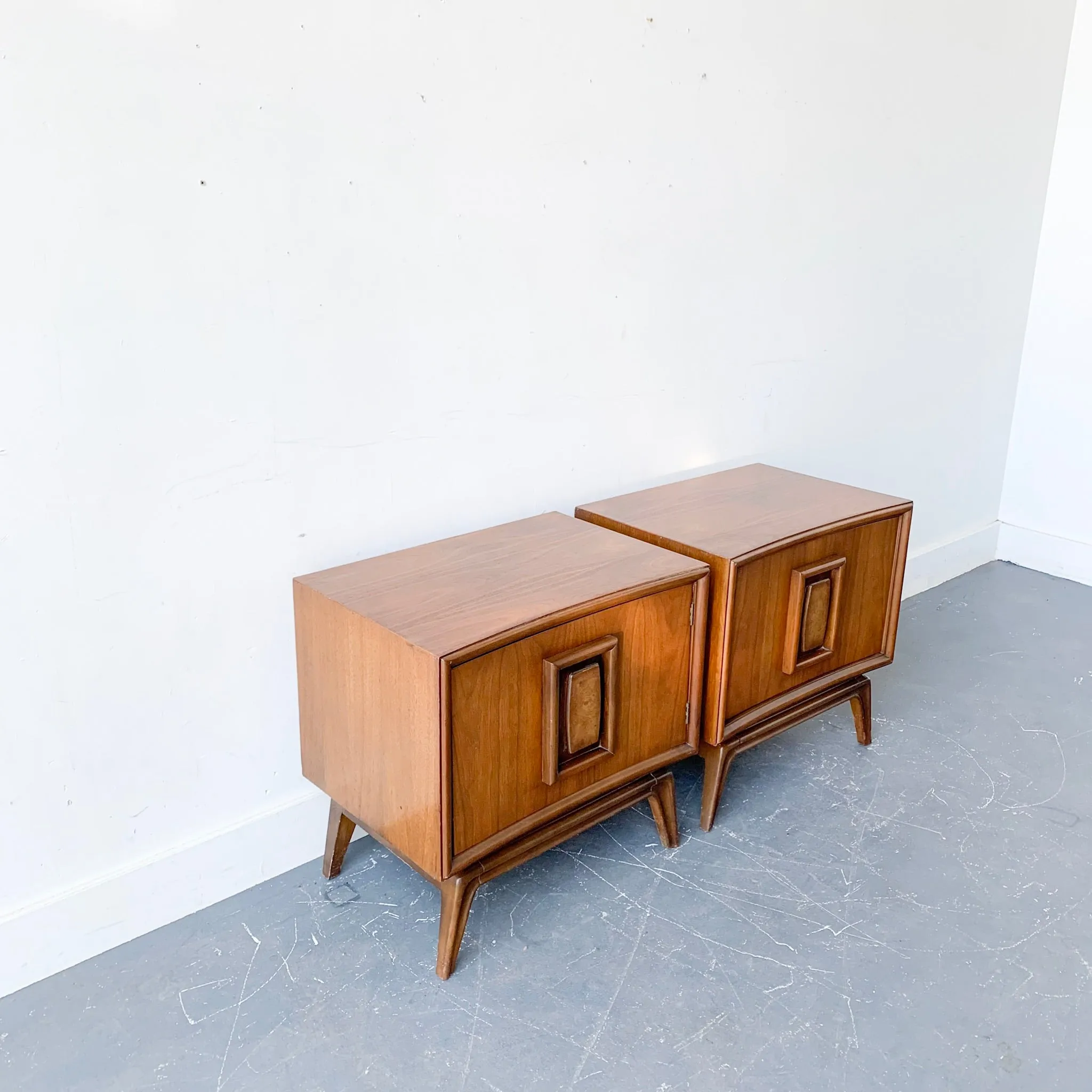 Pair of Mid Century Modern Sculpted Front Nightstands