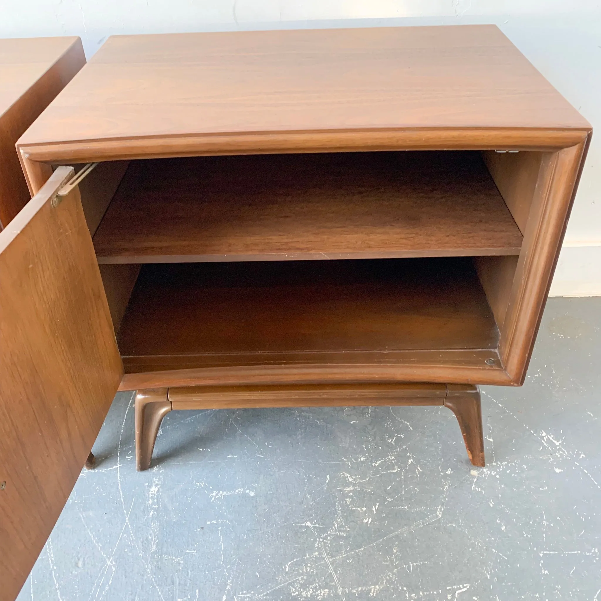 Pair of Mid Century Modern Sculpted Front Nightstands