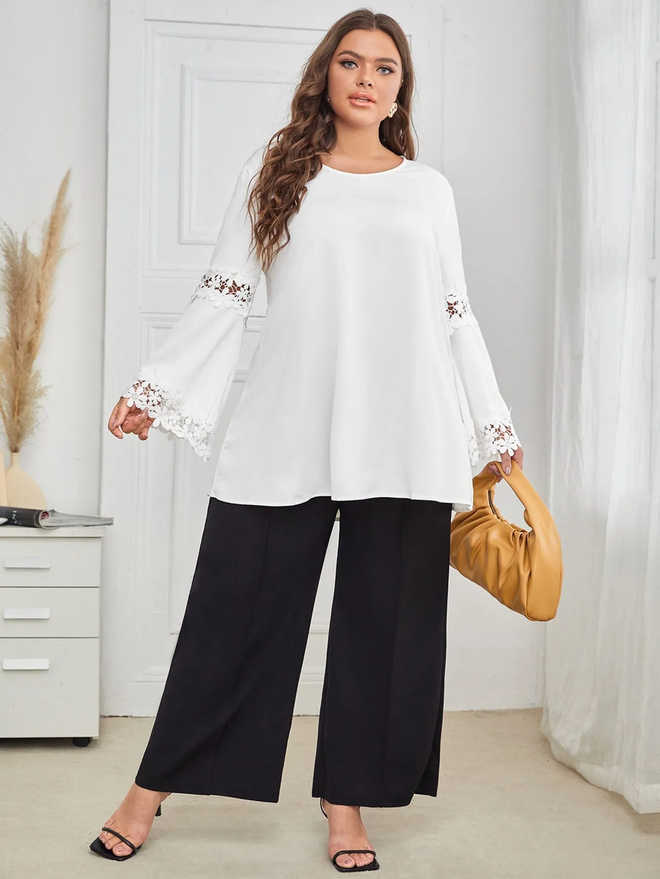 Plain Contrast Lace Long Sleeve Round Neck Long Plus Size Blouse