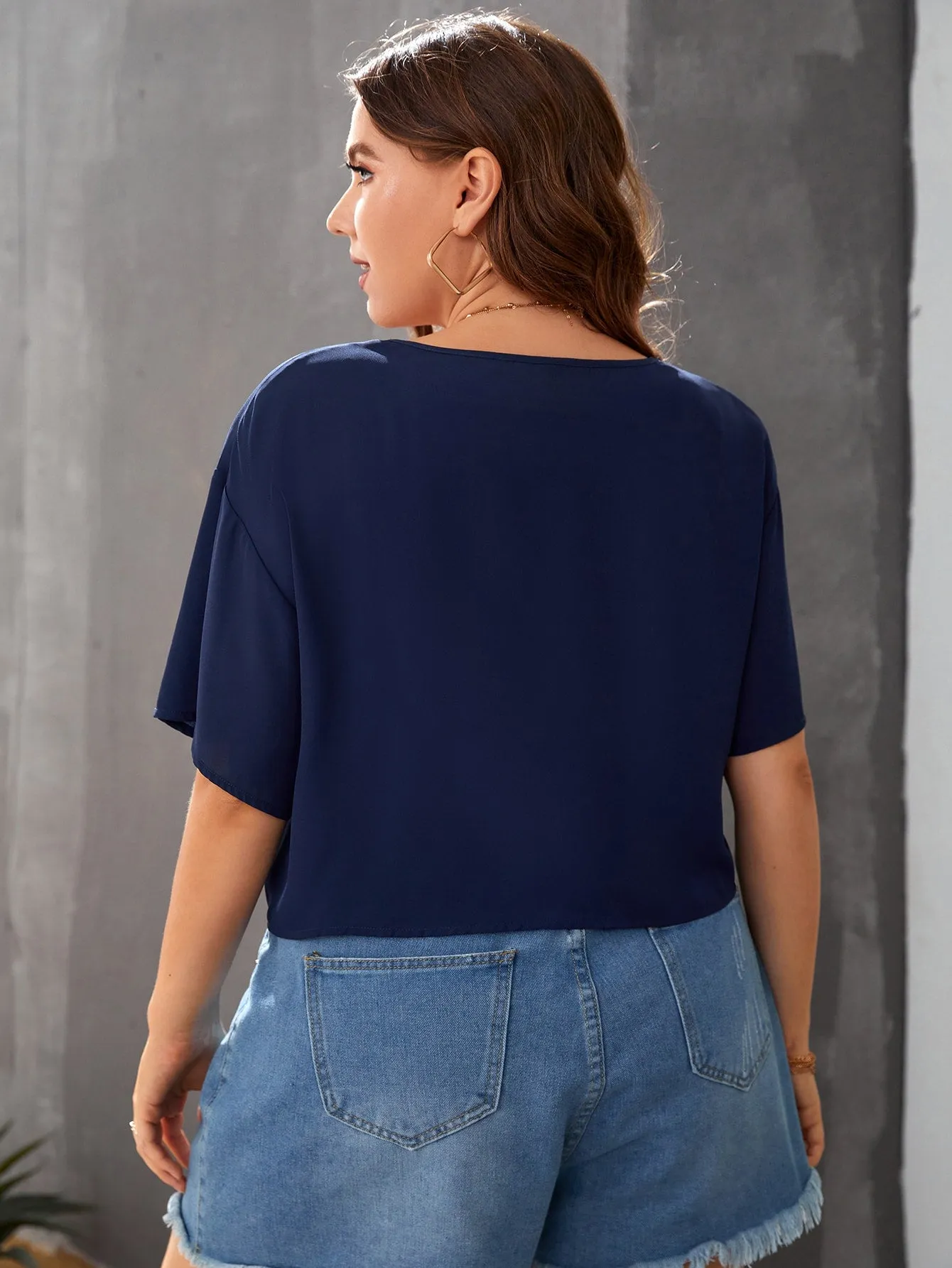 Plain Twist Short Sleeve Round Neck Regular Plus Size Blouse